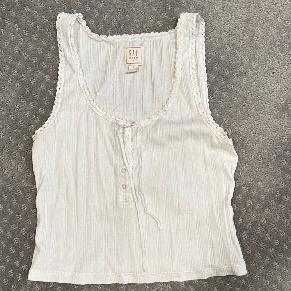 GAP White Lace Trim Tank Top